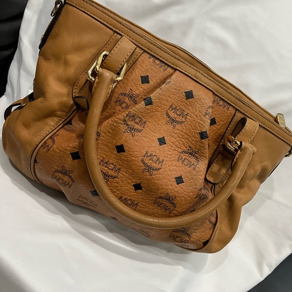 MCM Handbag - Picture 3 of 16